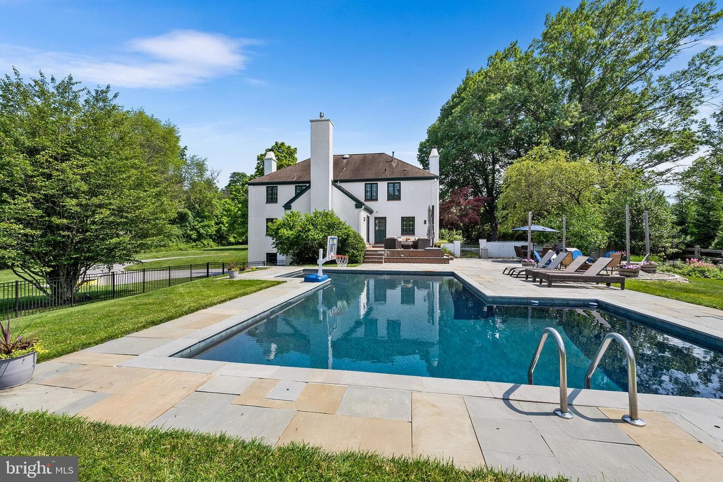 1263 Argyle Road photo 48