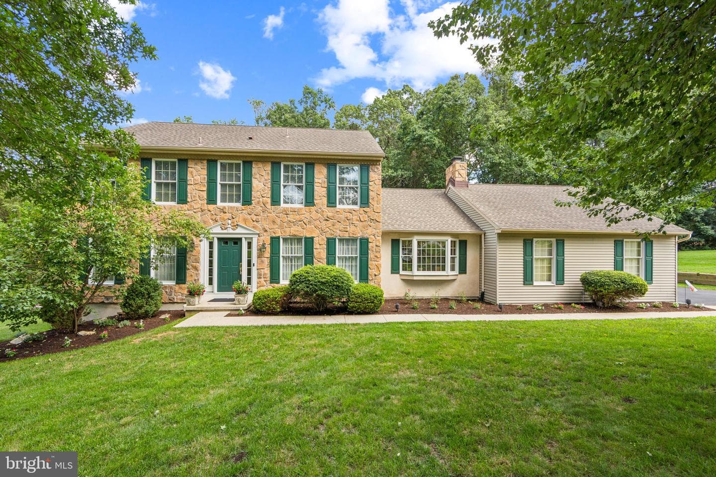 456 Creekside Drive