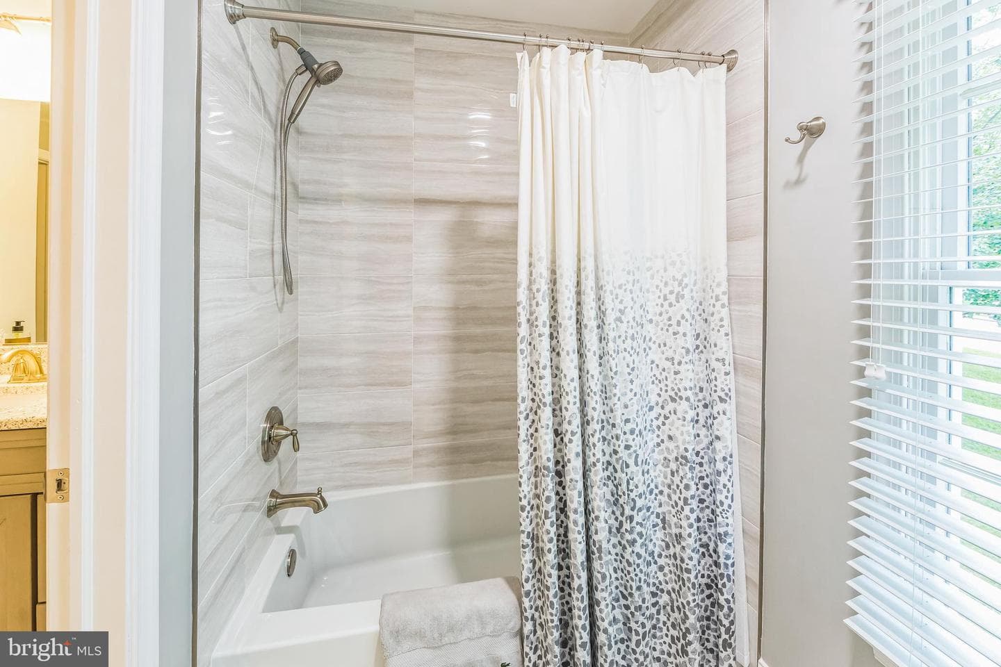 456 Creekside Drive photo 35