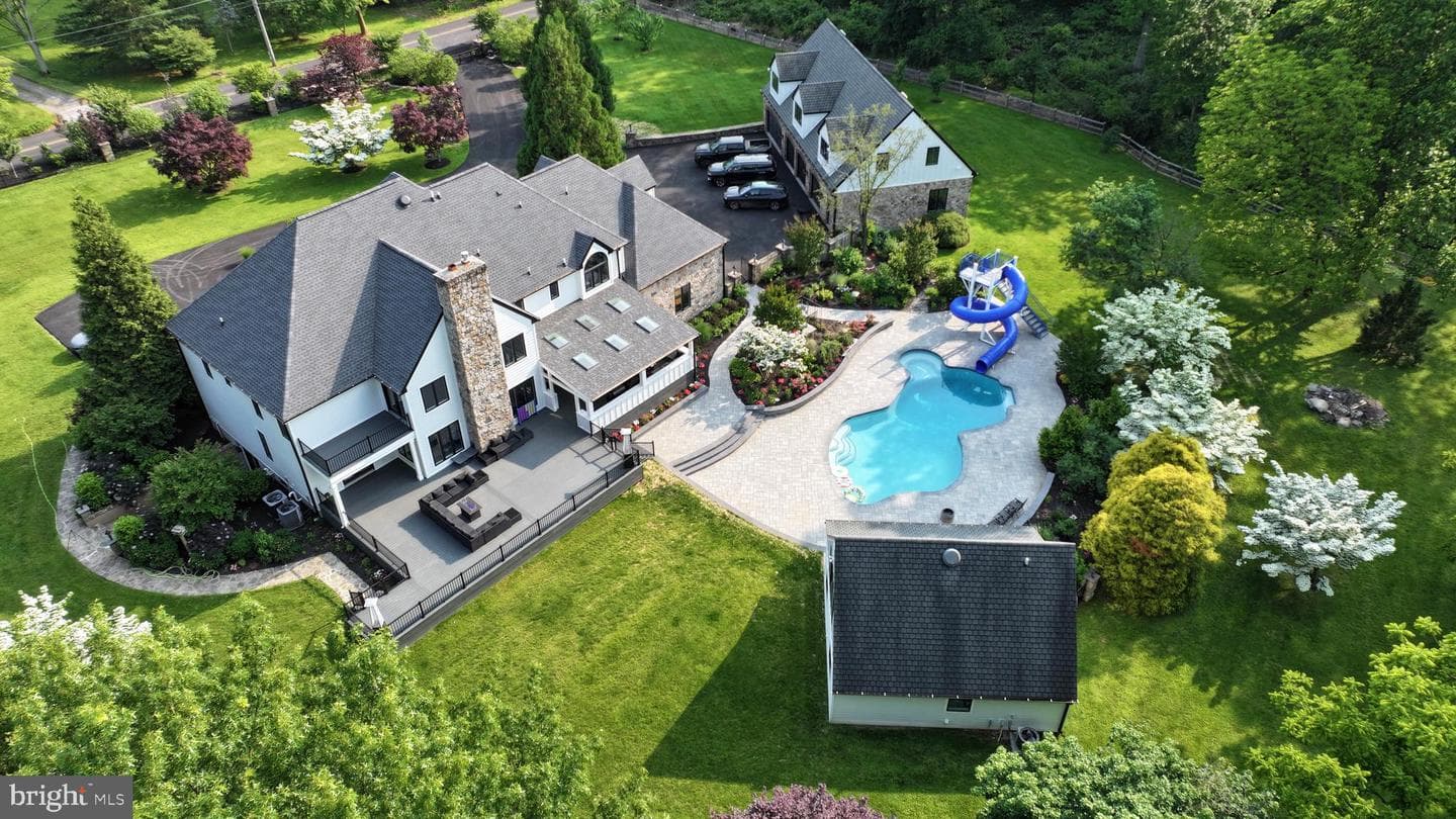 821 Burrows Run Road photo 11