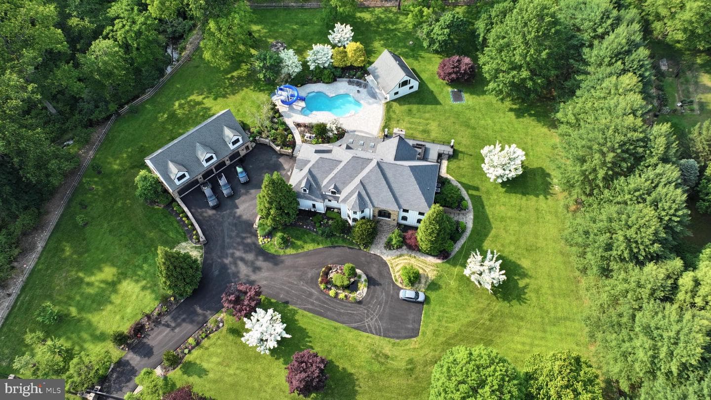 821 Burrows Run Road photo 3