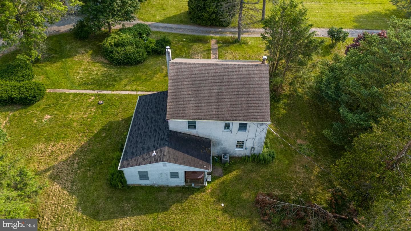 1112 W Bridge Street photo 12