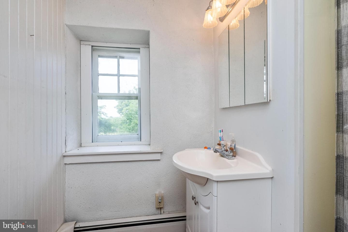 1112 W Bridge Street photo 25