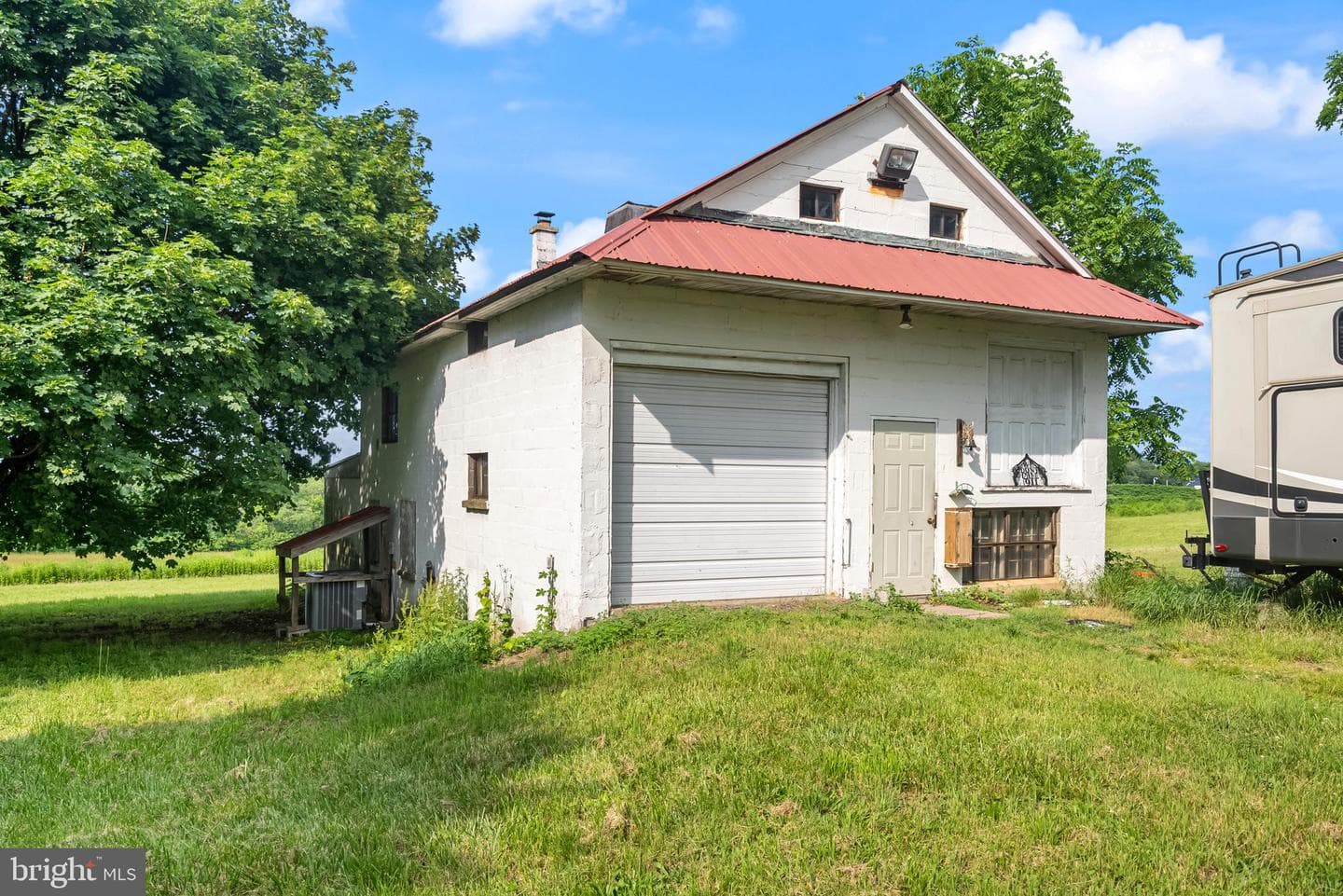 1112 W Bridge Street photo 36