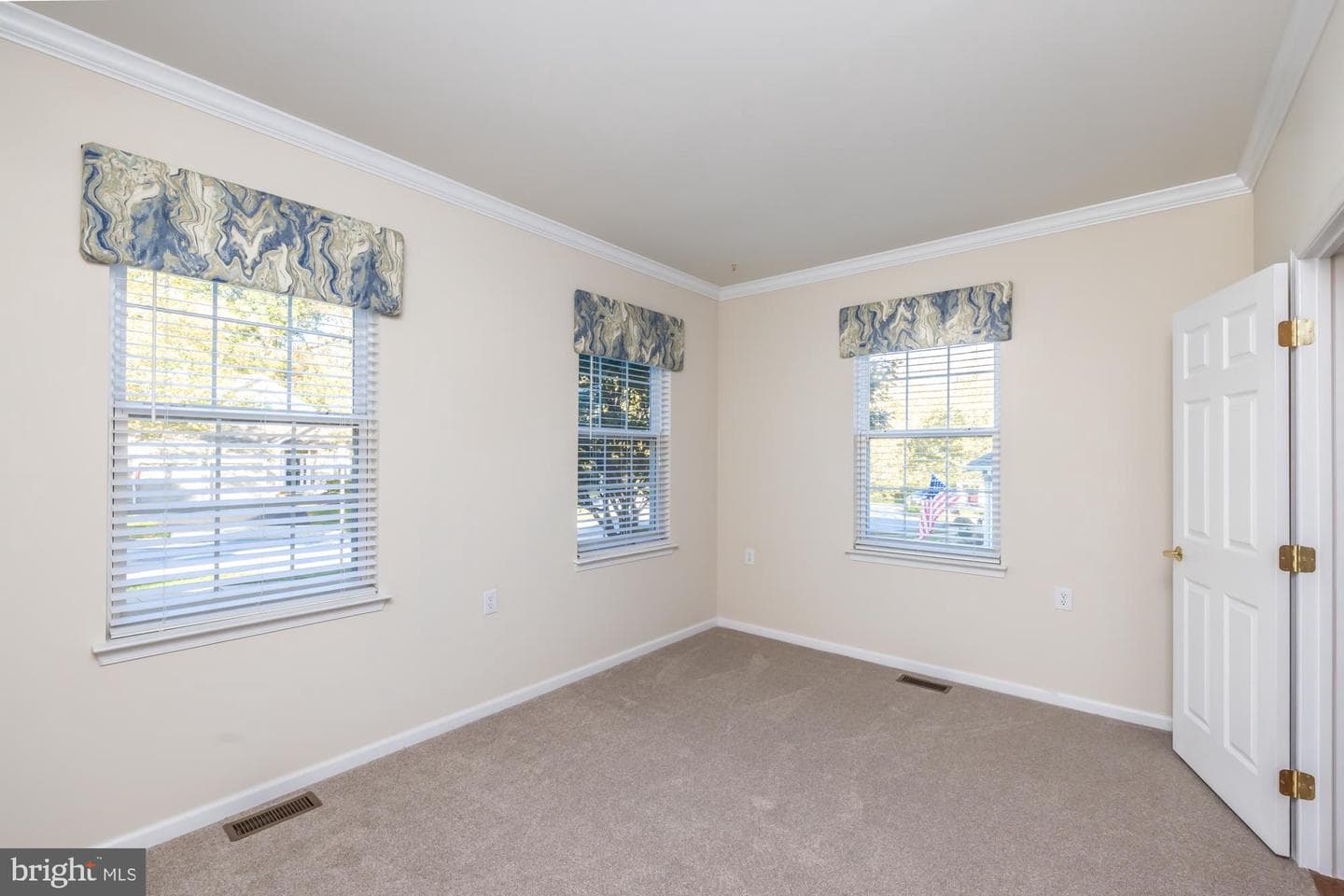 209 Kendig Lane photo 10