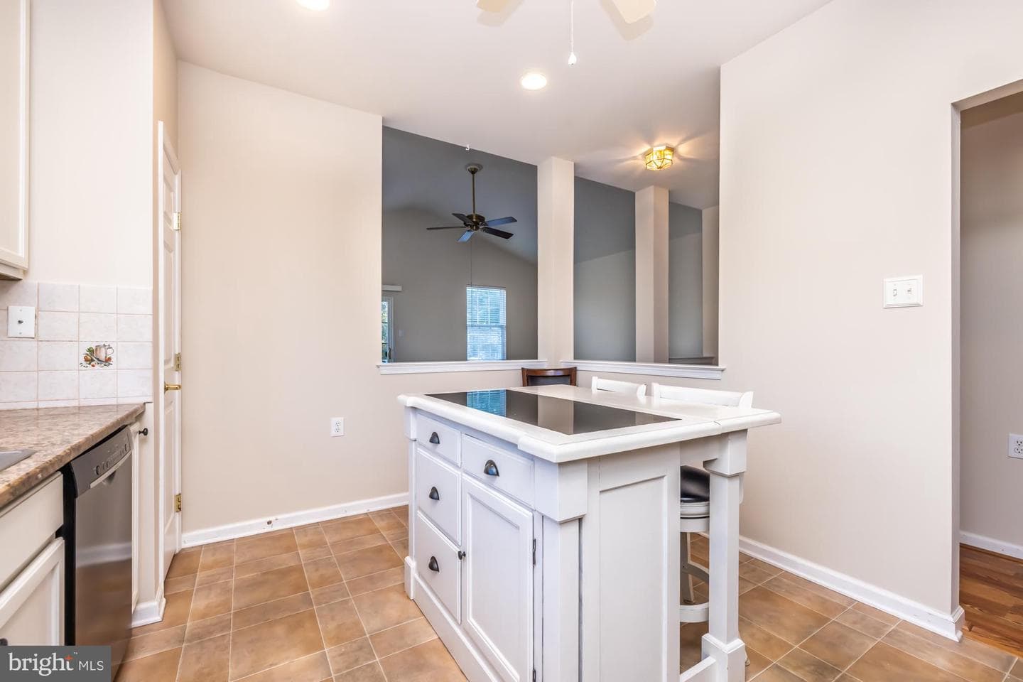 209 Kendig Lane photo 6