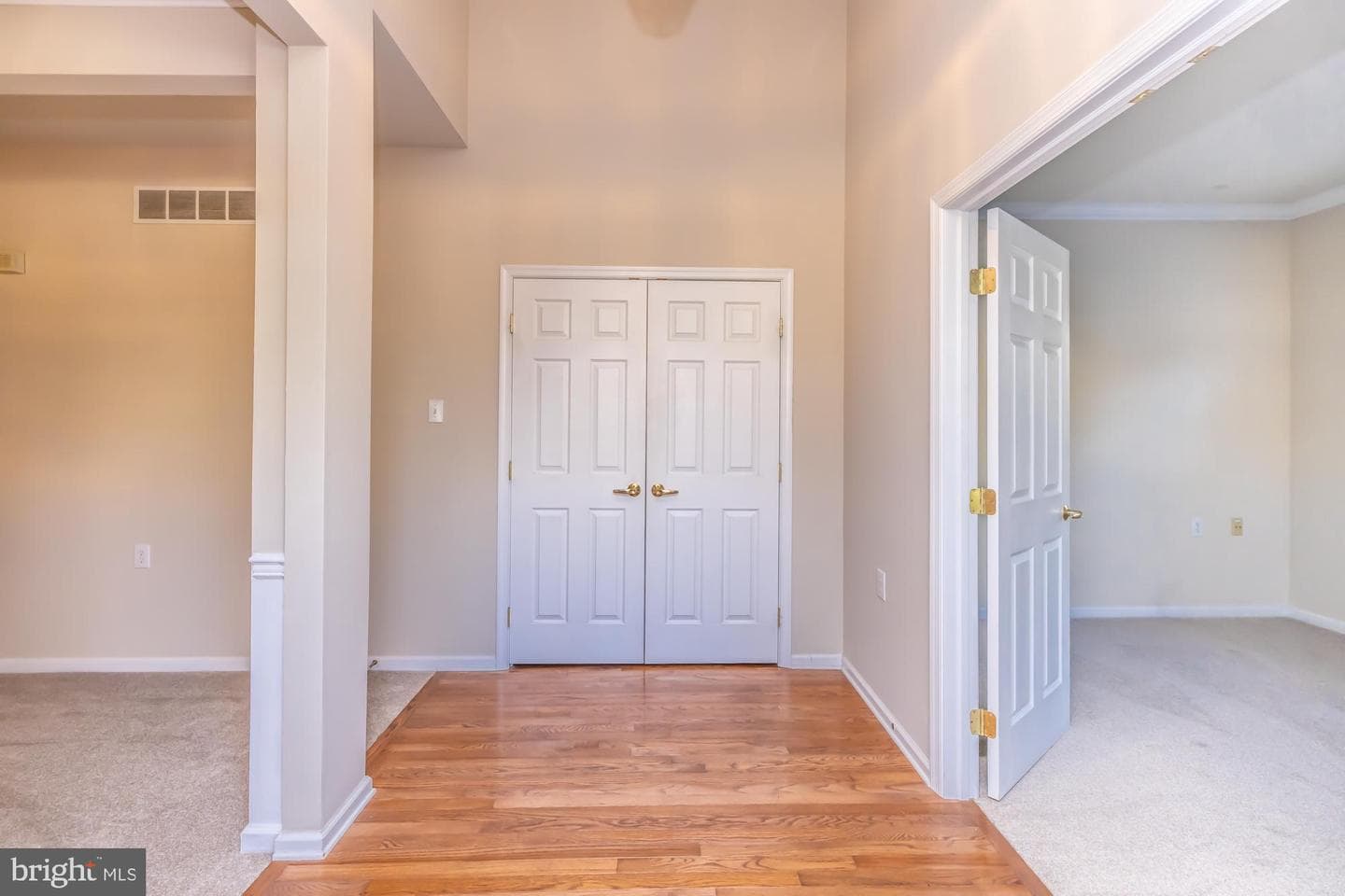 209 Kendig Lane photo 8