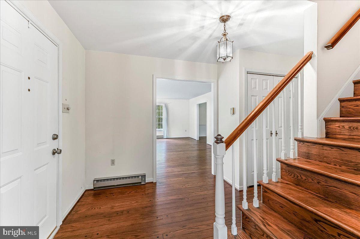 802 Bush Lane photo 4