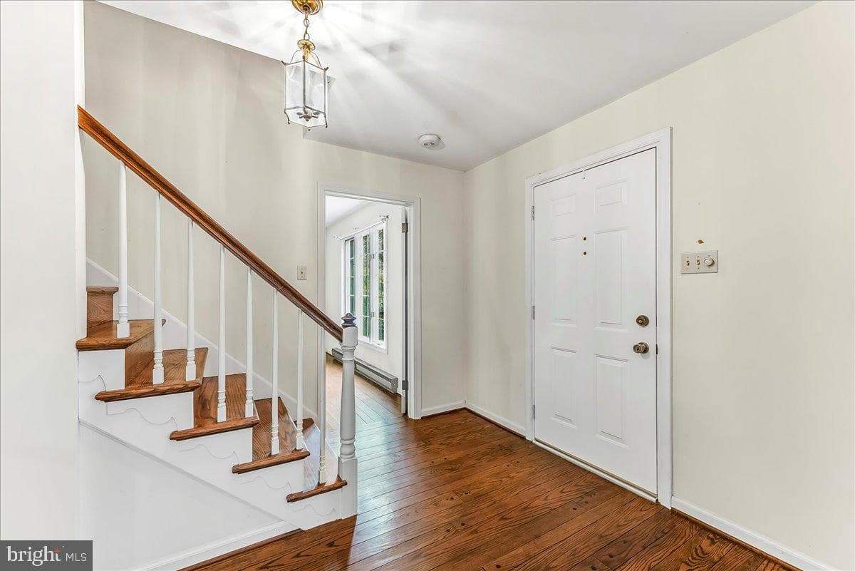 802 Bush Lane photo 5