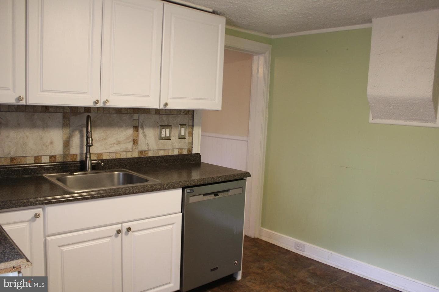 72 Sproul Road photo 11