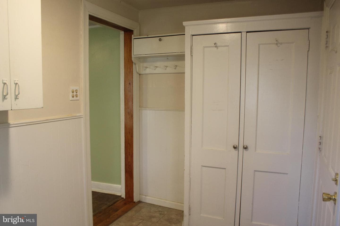 72 Sproul Road photo 13