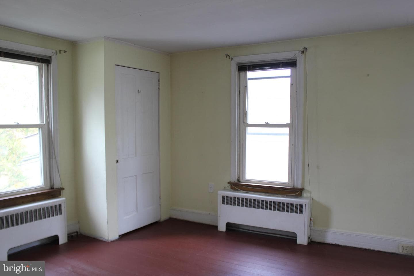 72 Sproul Road photo 19
