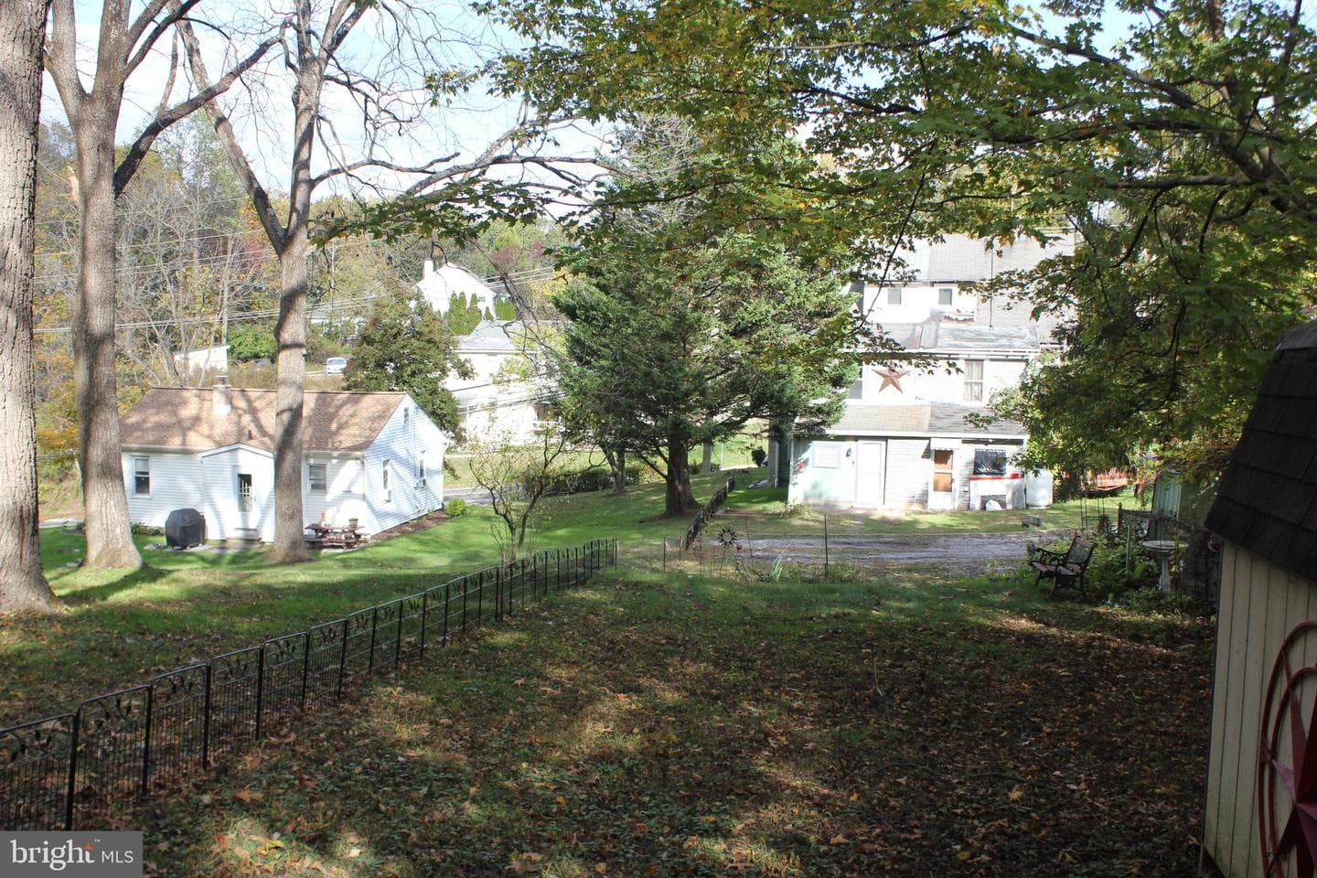 72 Sproul Road photo 31