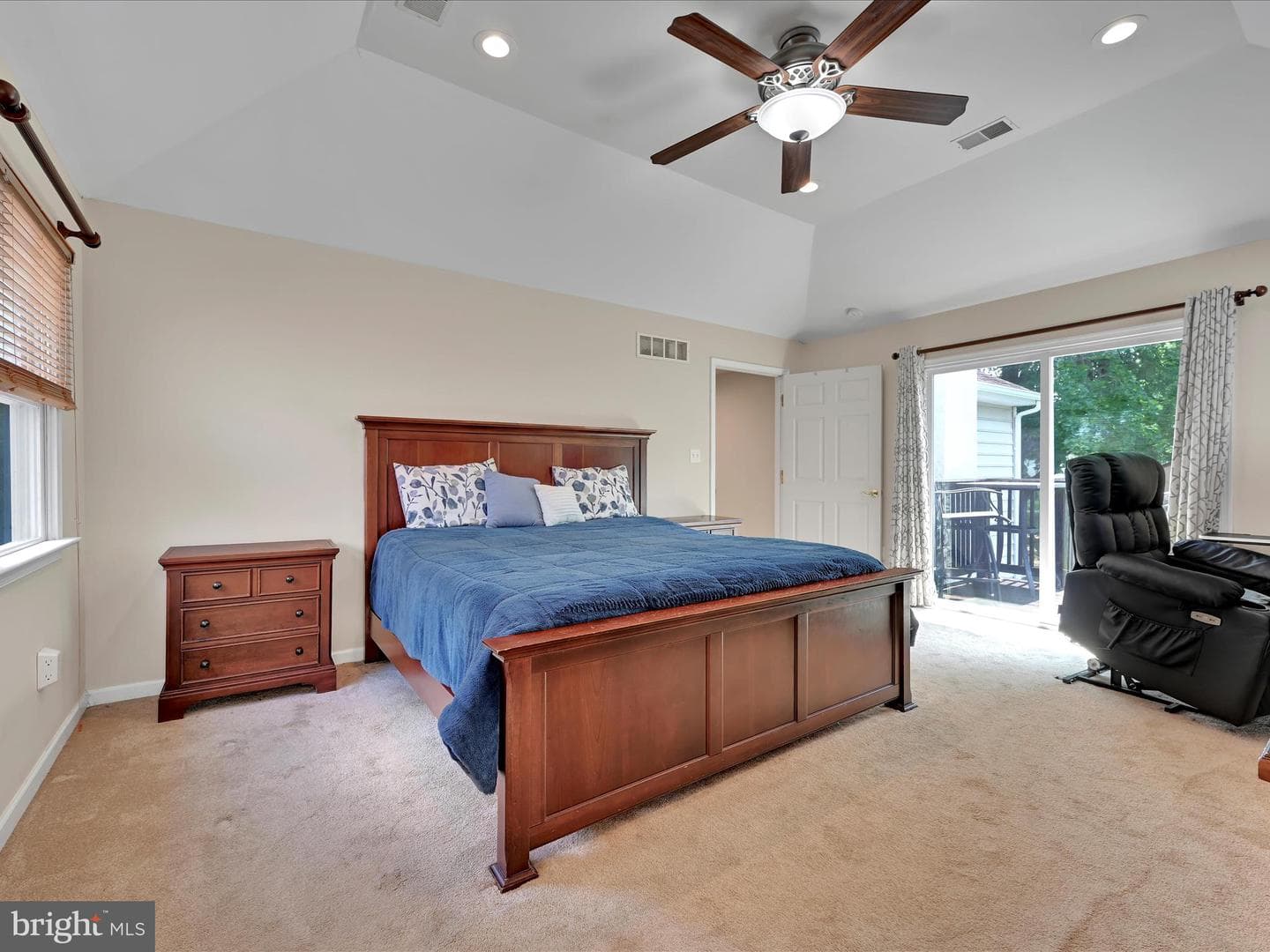 1124 Grove Road photo 17