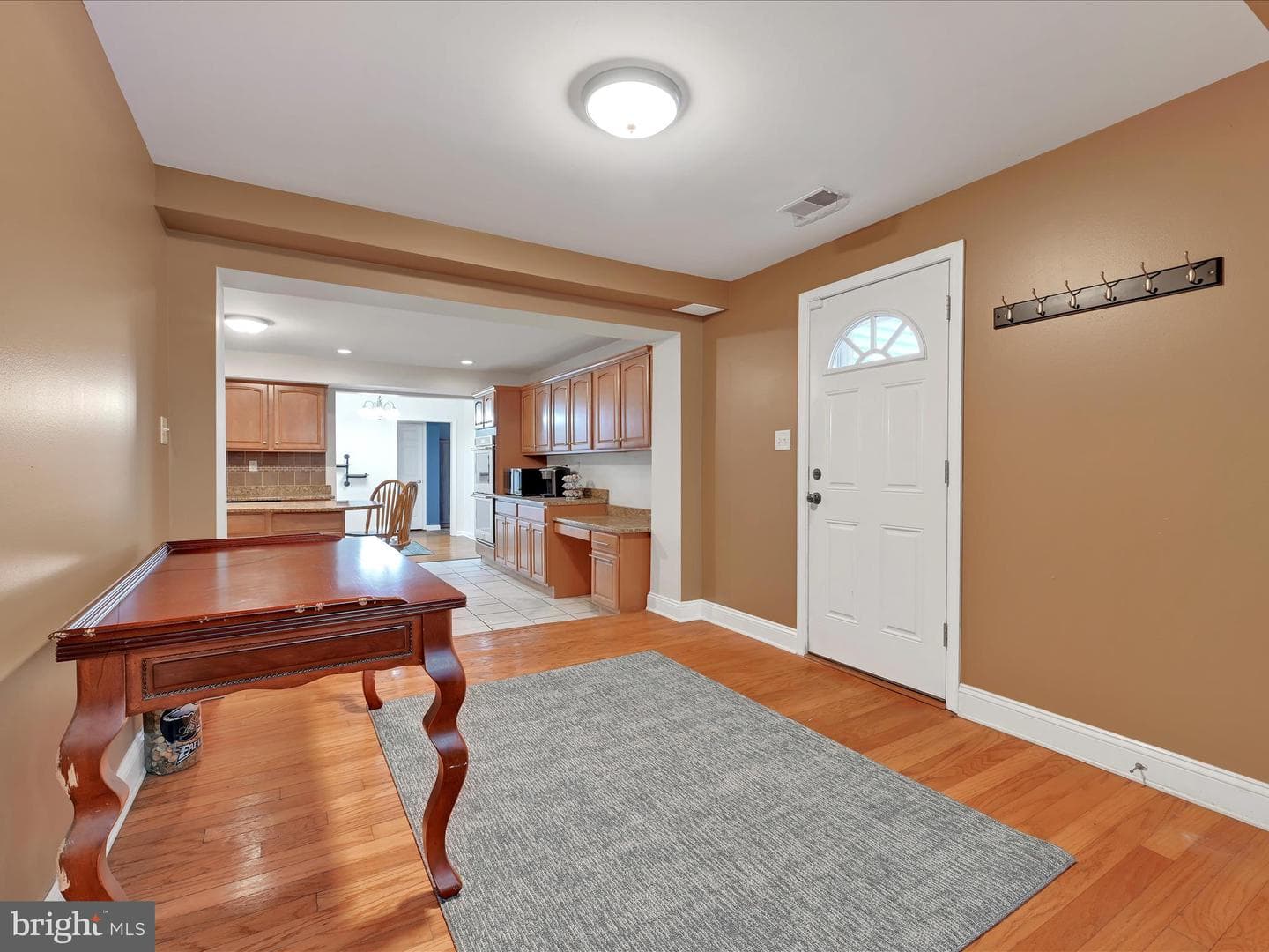 1124 Grove Road photo 2