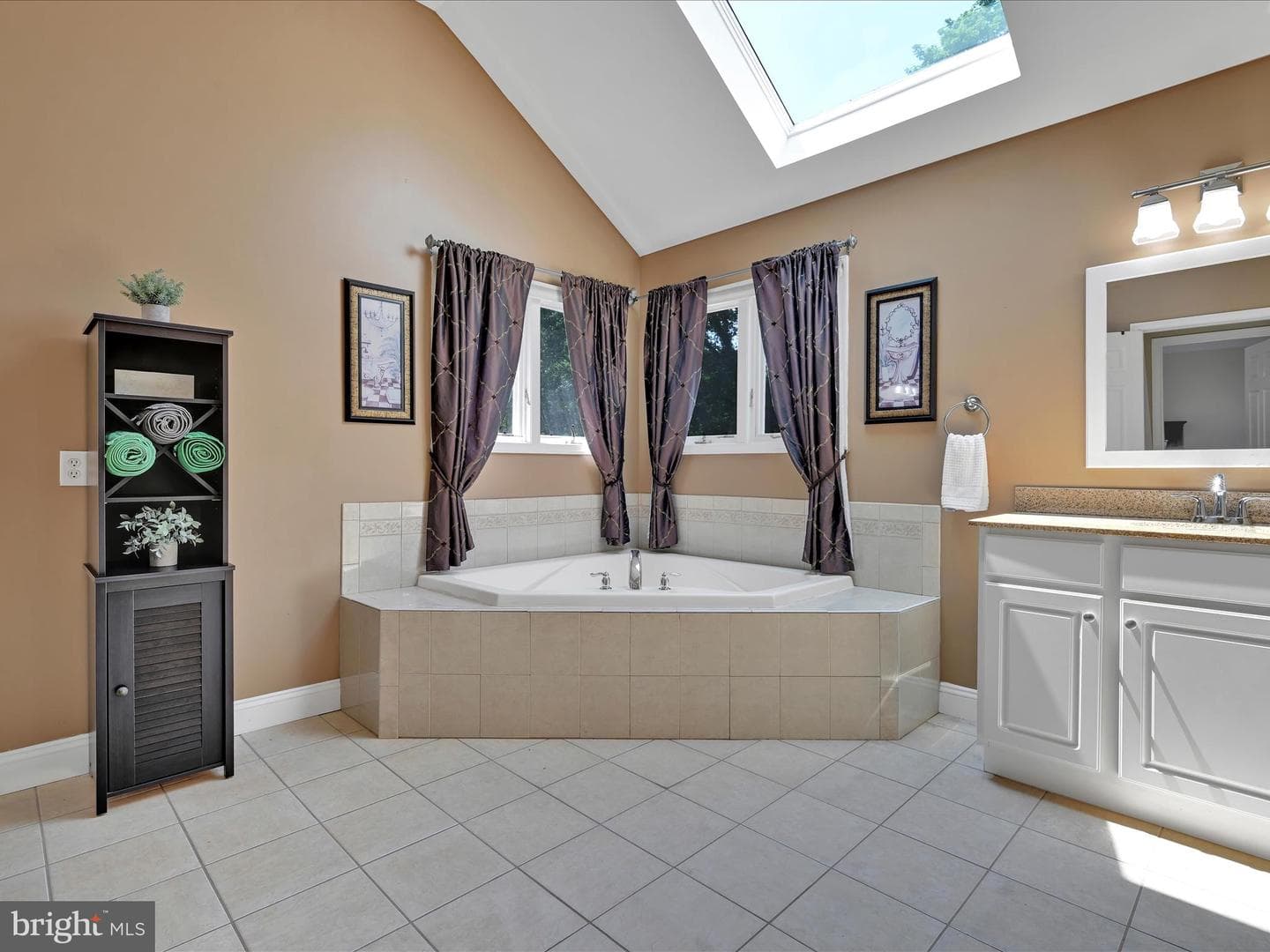 1124 Grove Road photo 21