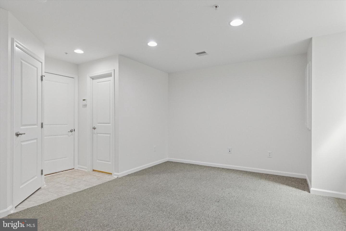 522 Groat Alley photo 26
