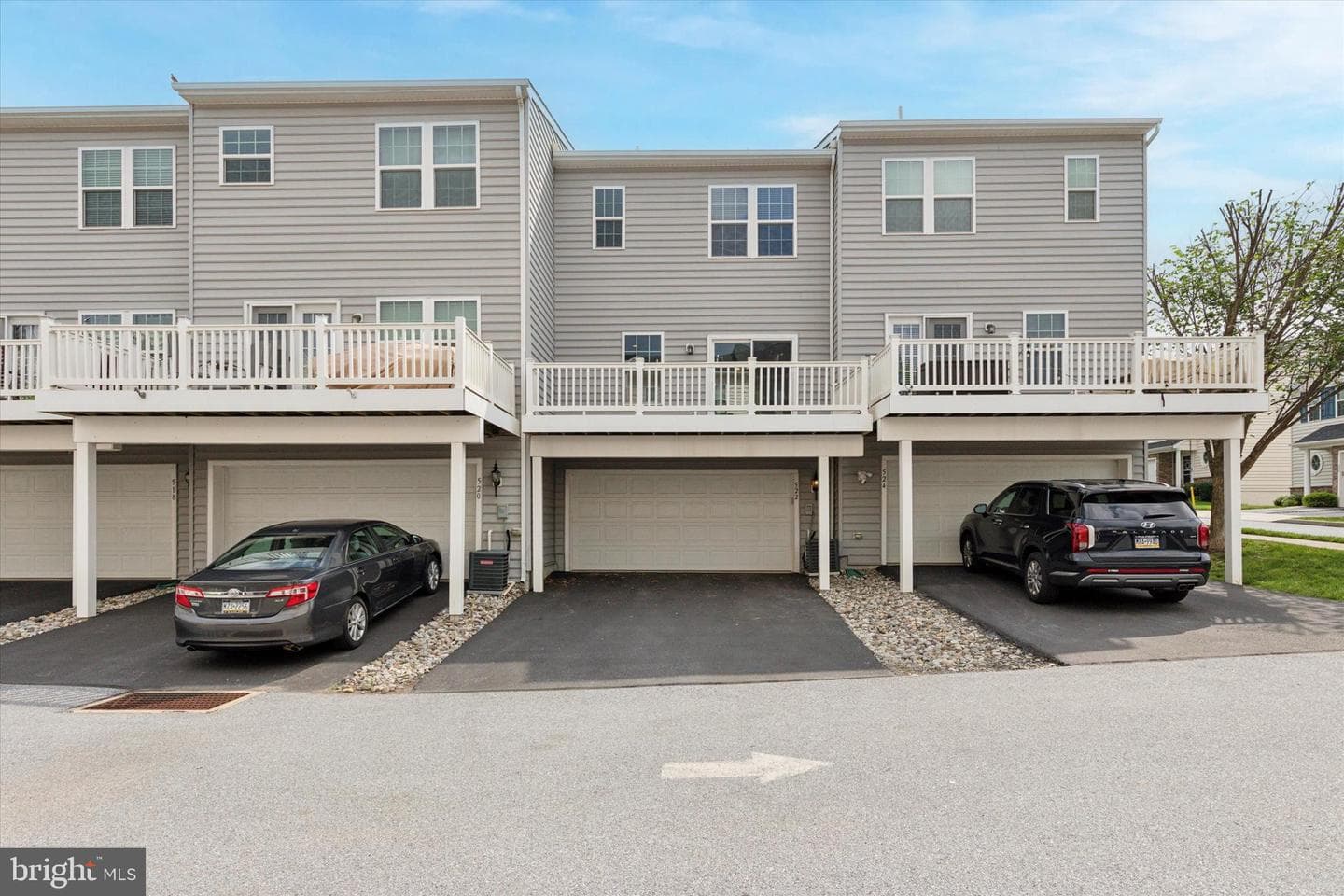 522 Groat Alley photo 30