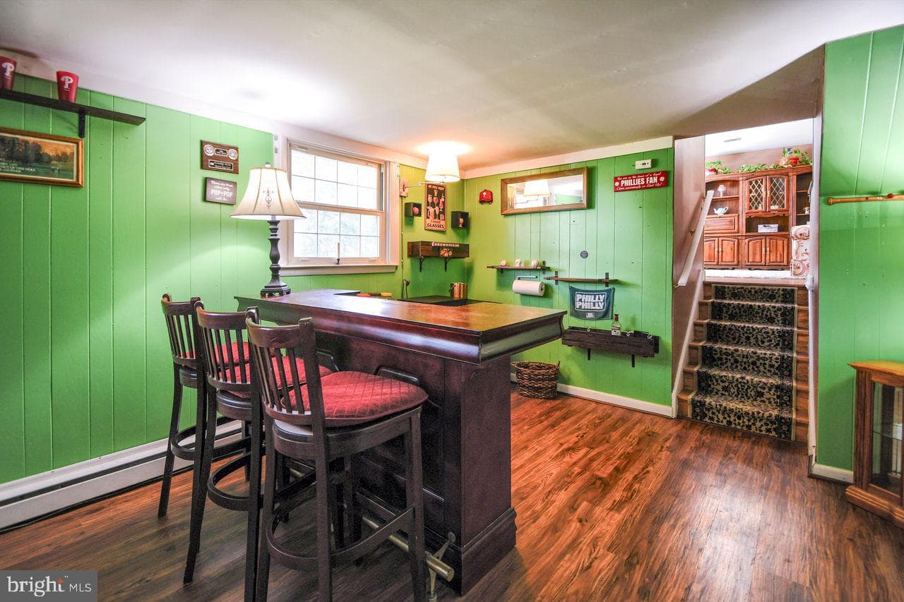 401 Leslie Lane photo 15