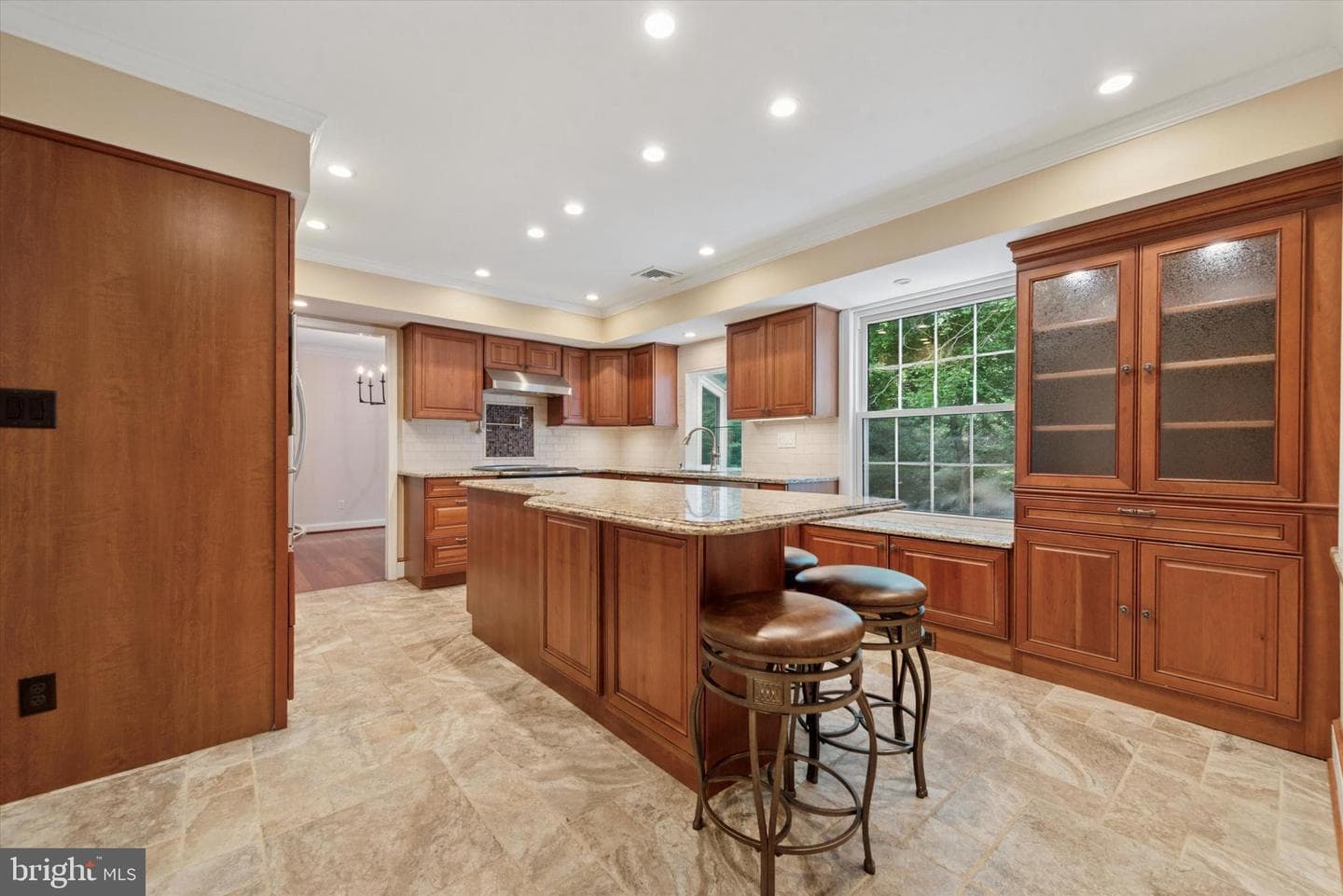 1145 School House Lane photo 4