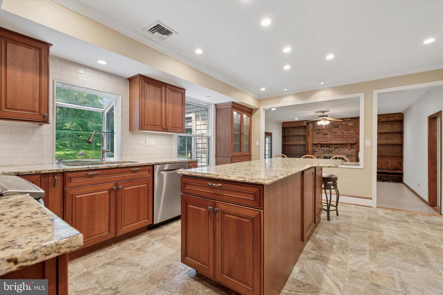 1145 School House Lane photo 6