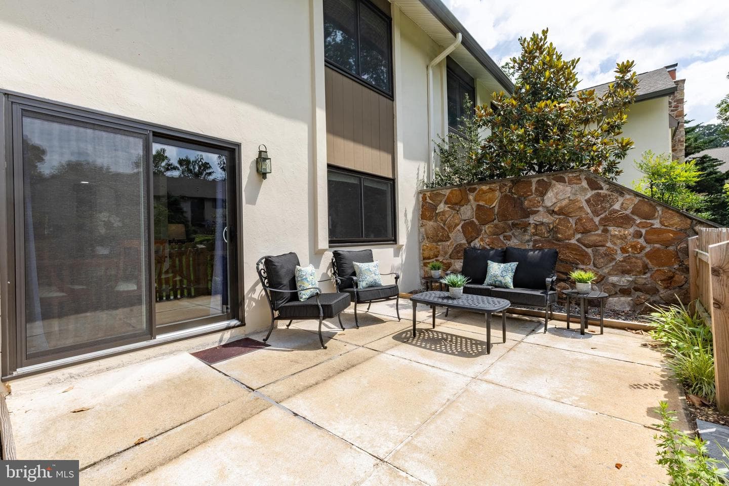 77 Oak Knoll Drive photo 19