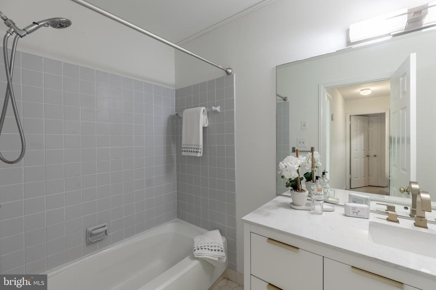 77 Oak Knoll Drive photo 26