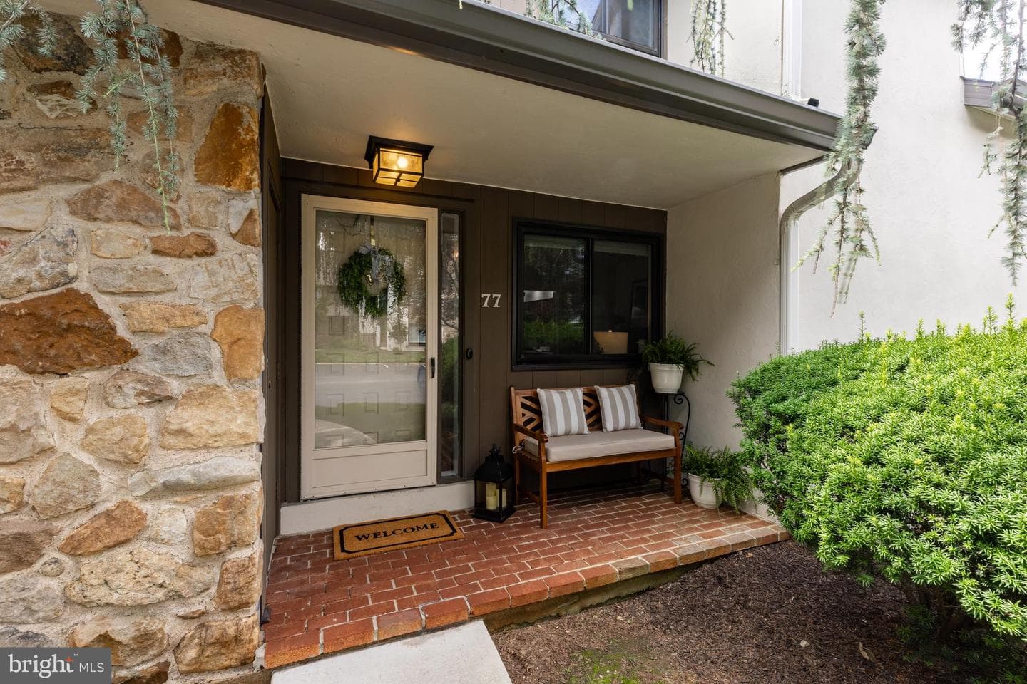 77 Oak Knoll Drive photo 3