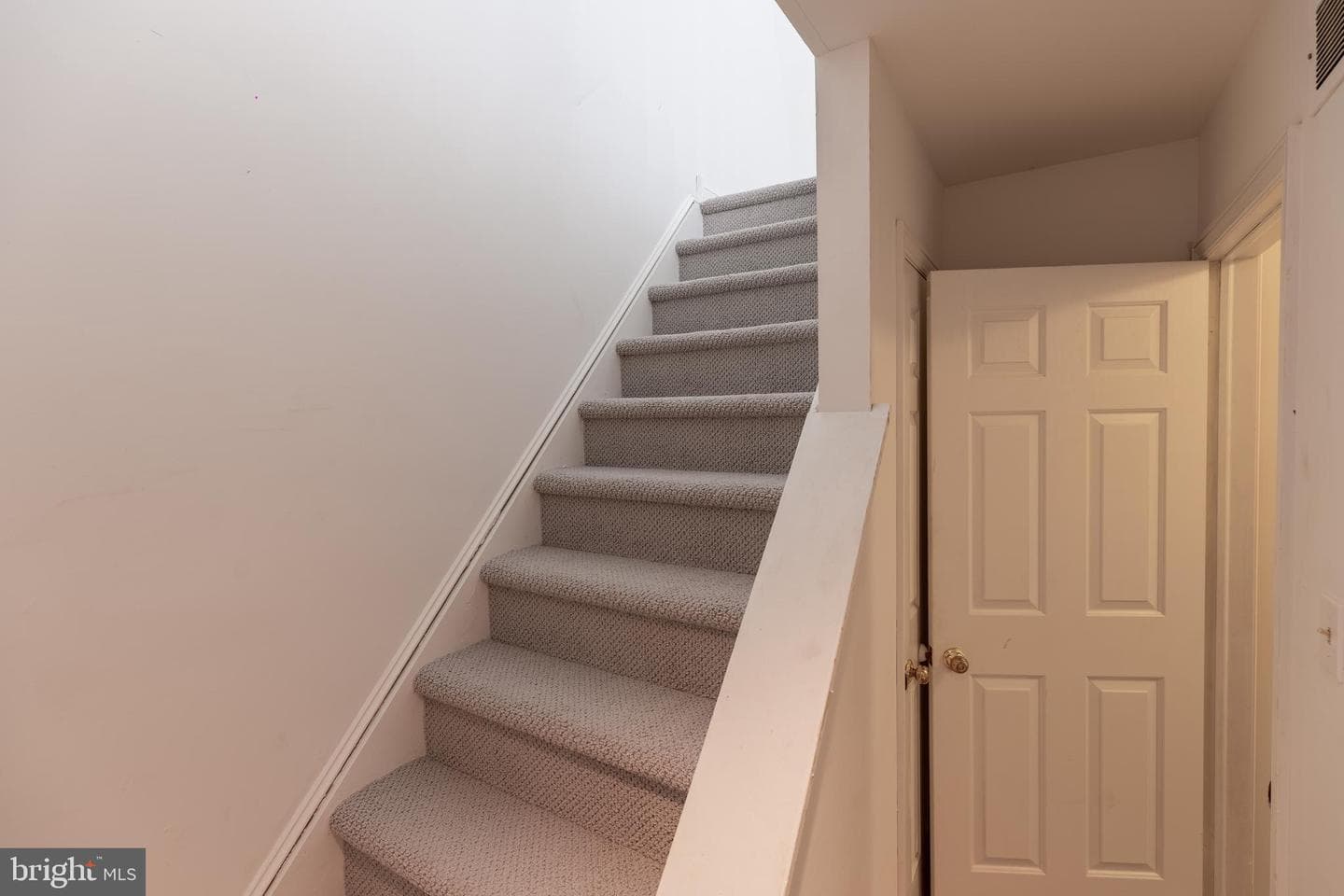 77 Oak Knoll Drive photo 32