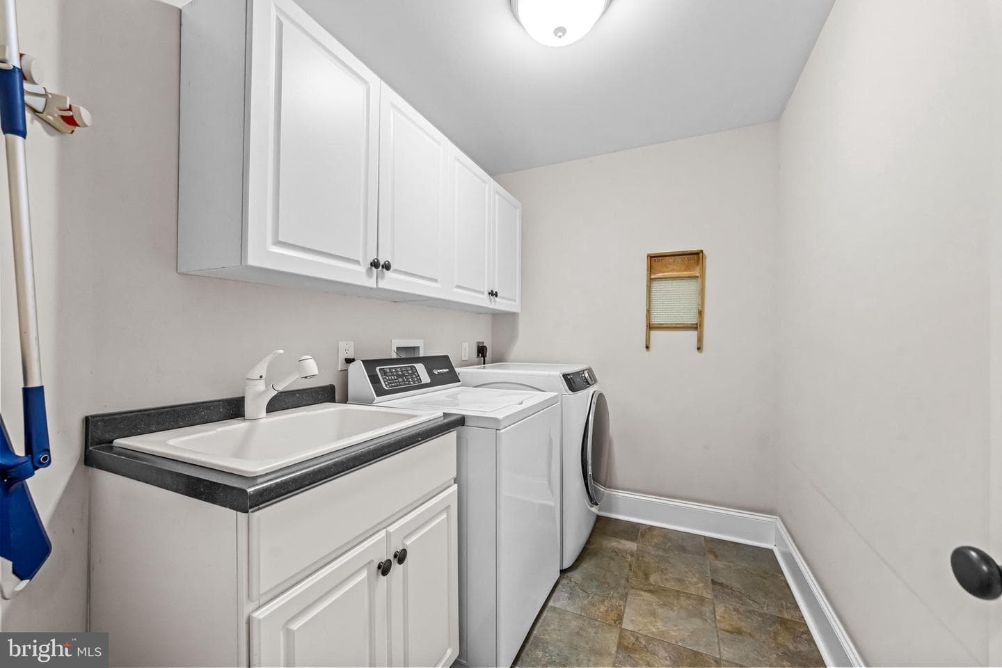 113 Deepdale Road photo 48