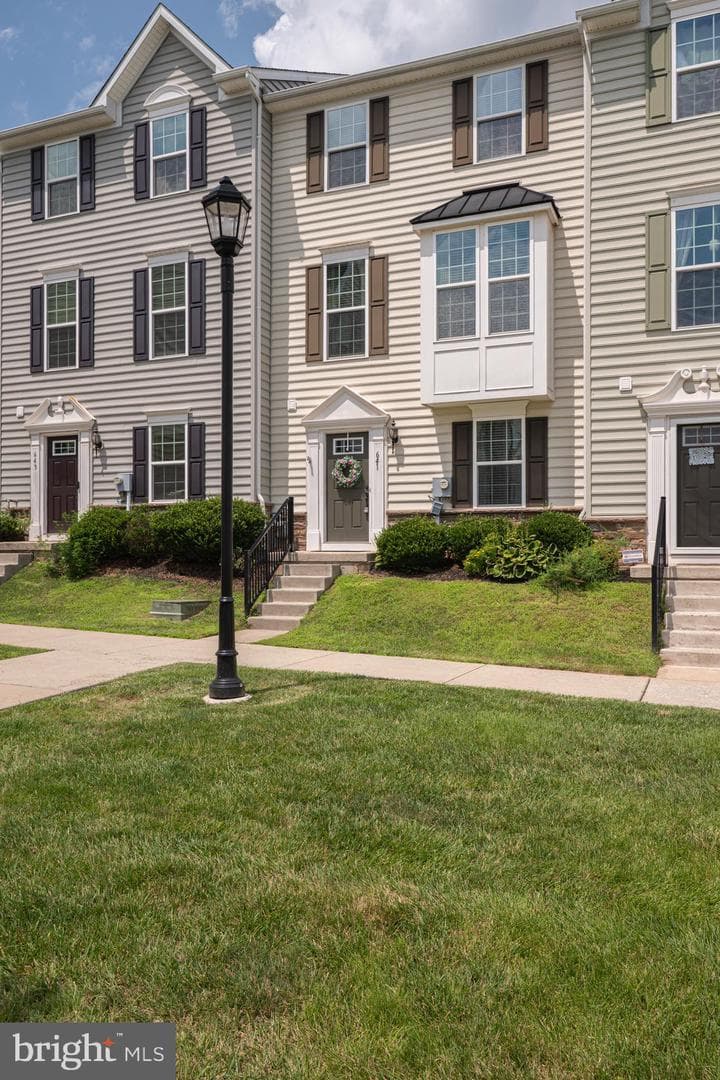 641 Washington Square photo 9