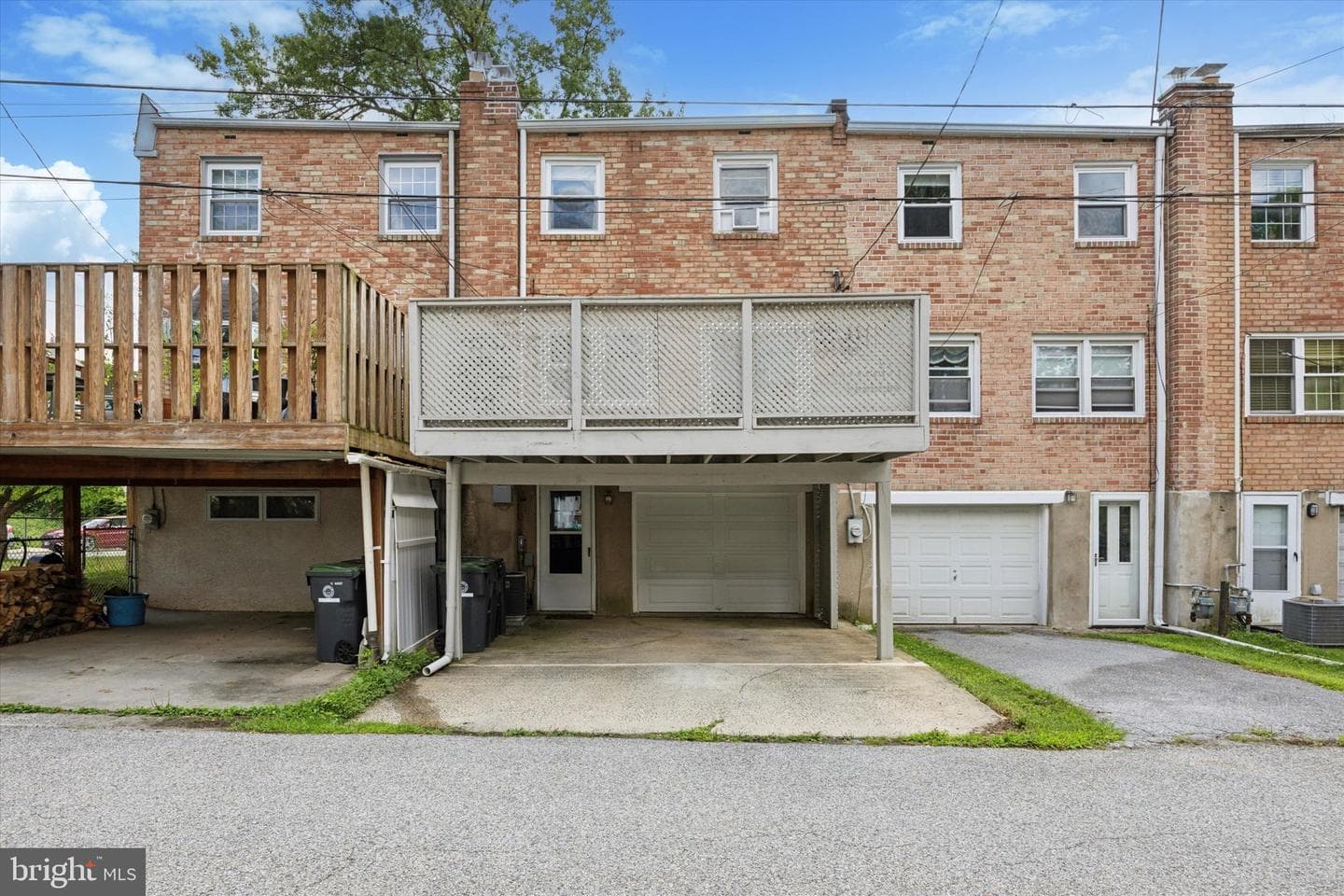 887 Oxford Avenue photo 14