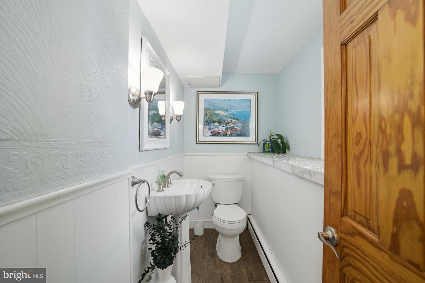 328 W Conestoga Road photo 11