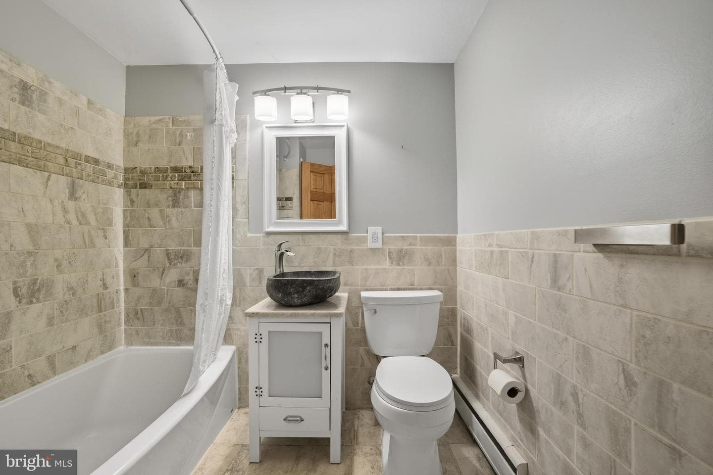328 W Conestoga Road photo 20
