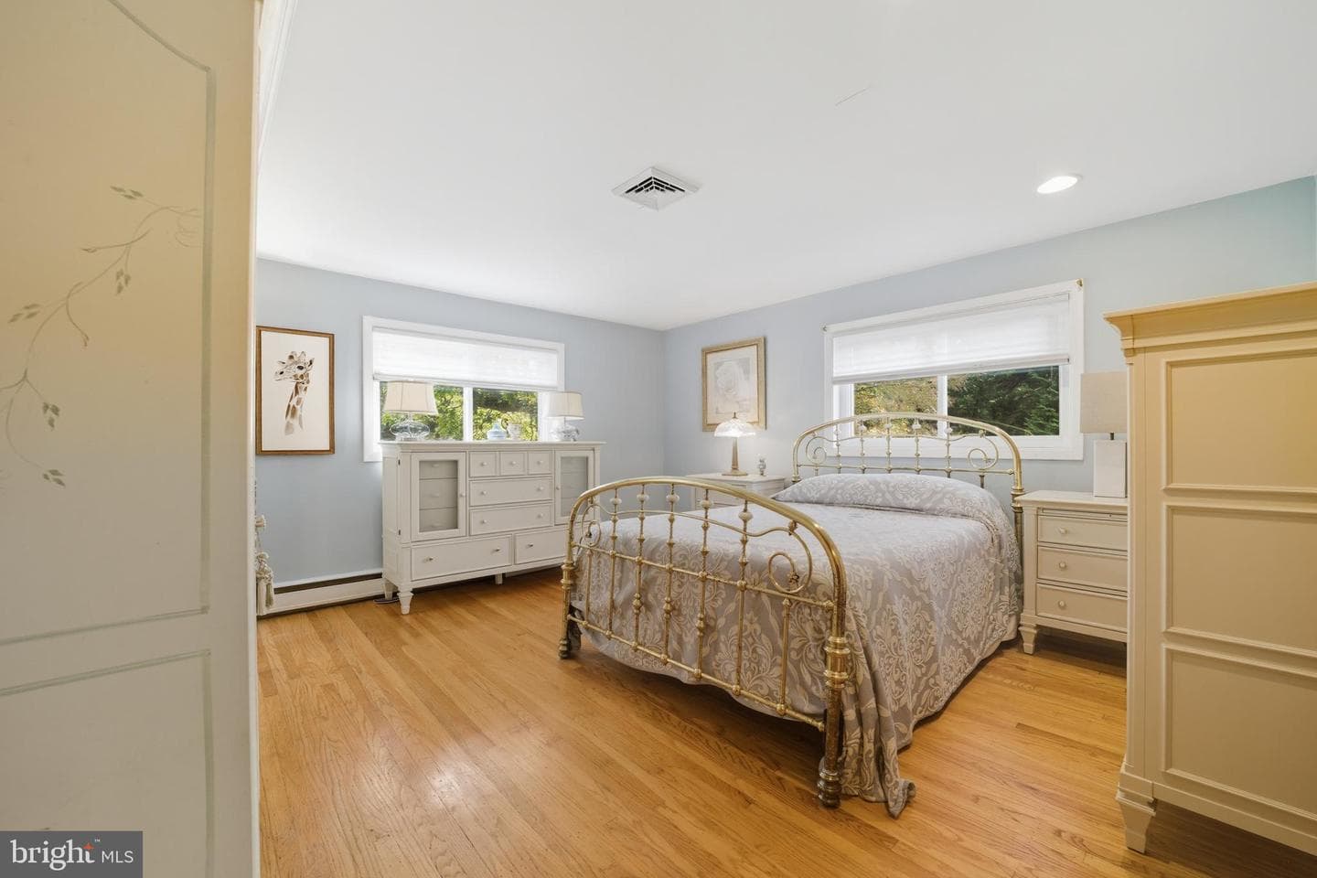 328 W Conestoga Road photo 23