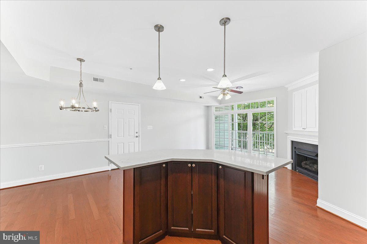 209 Victoria Gardens Drive photo 11