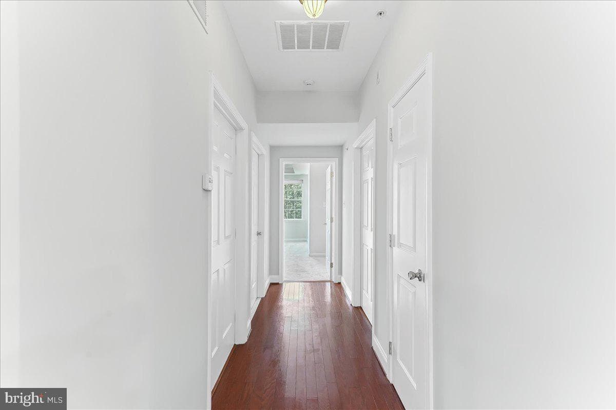 209 Victoria Gardens Drive photo 20