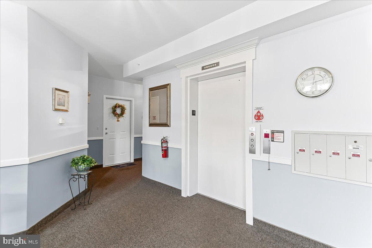 209 Victoria Gardens Drive photo 27