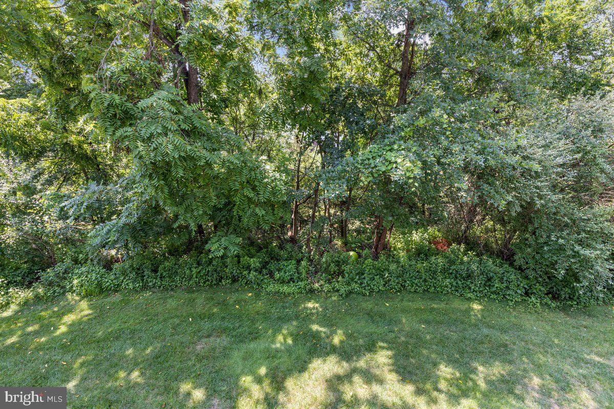 518 Onward Avenue photo 15