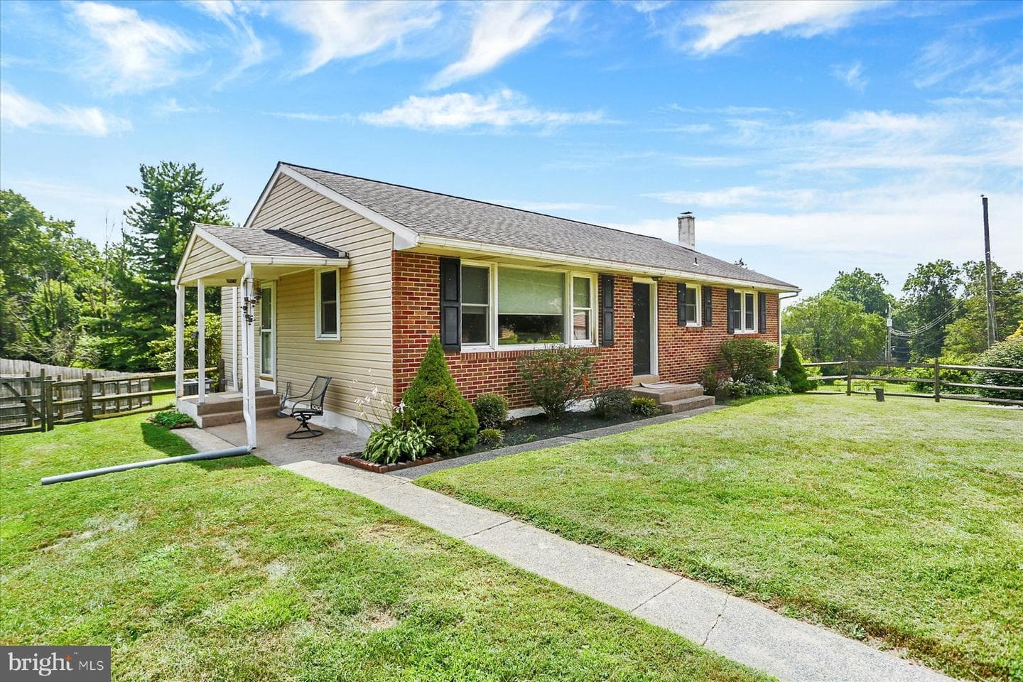 1580 Franklin Drive photo 1