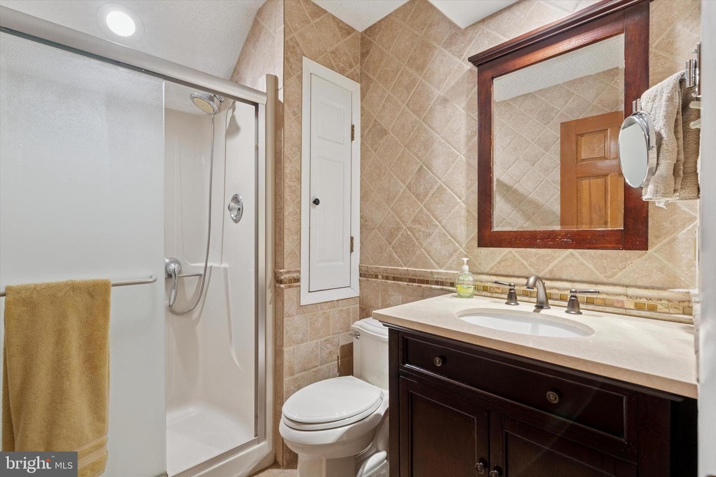 1076 Heartsease Drive photo 25