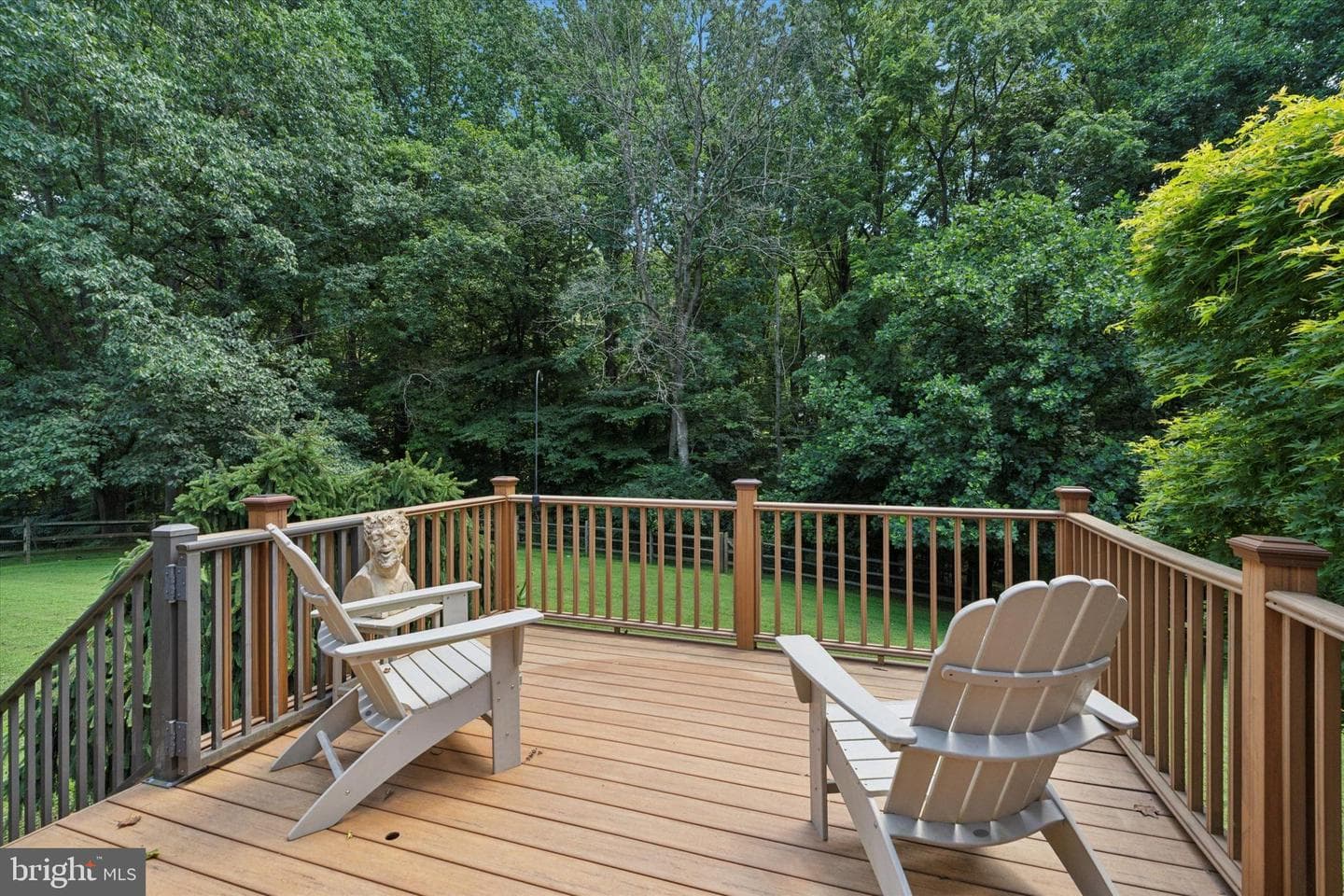 1076 Heartsease Drive photo 33