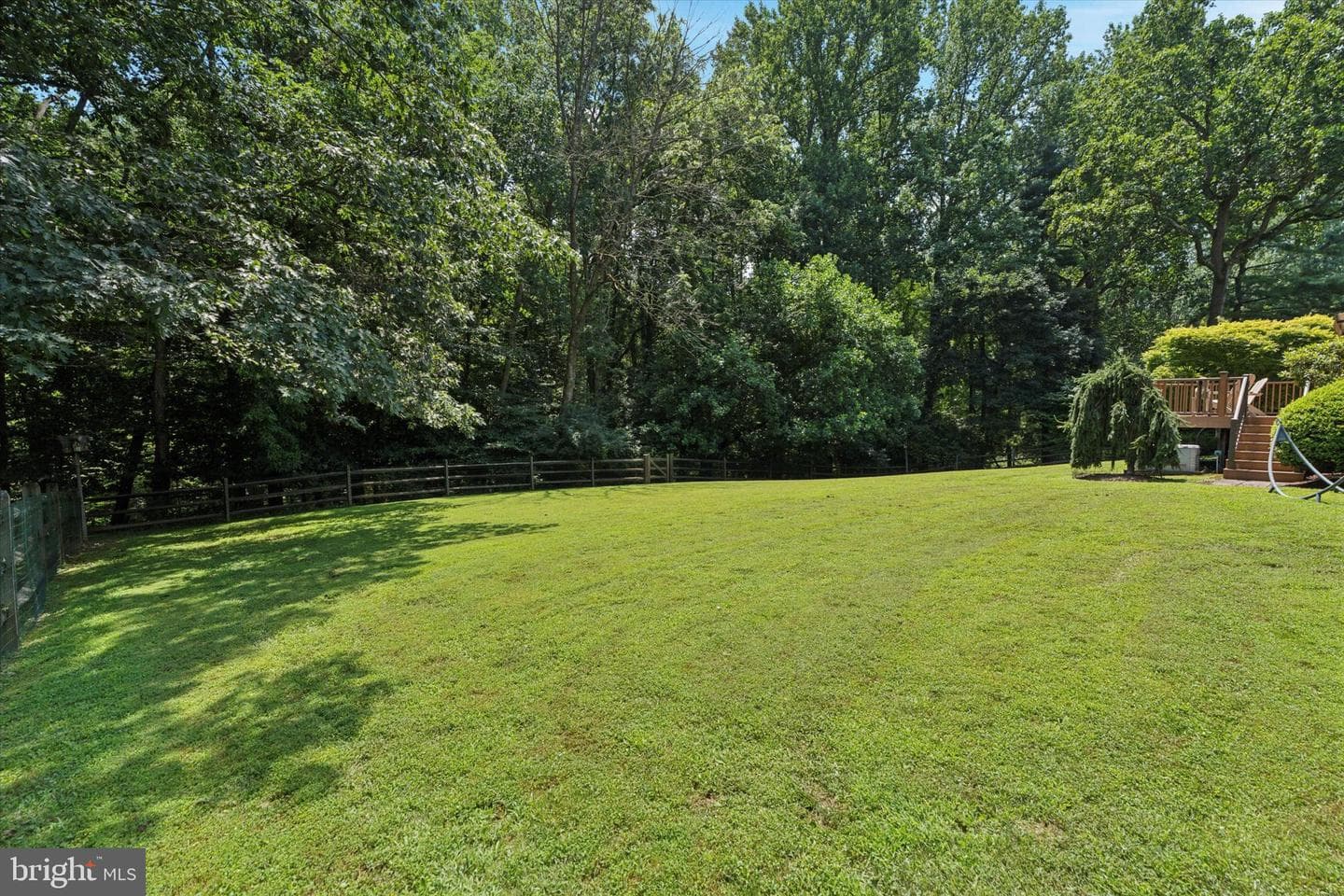 1076 Heartsease Drive photo 34