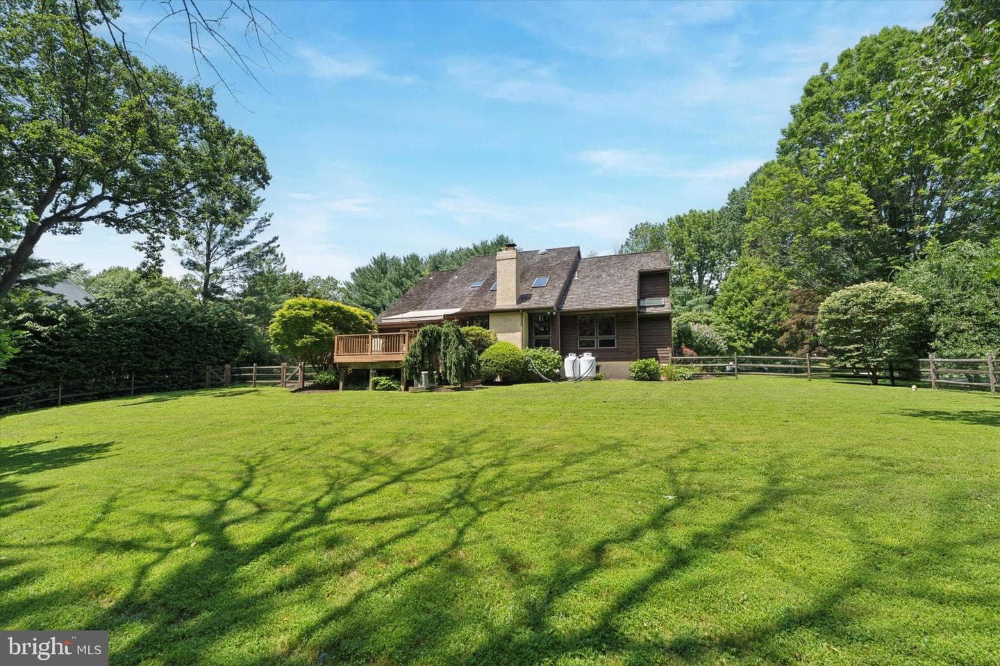 1076 Heartsease Drive photo 35