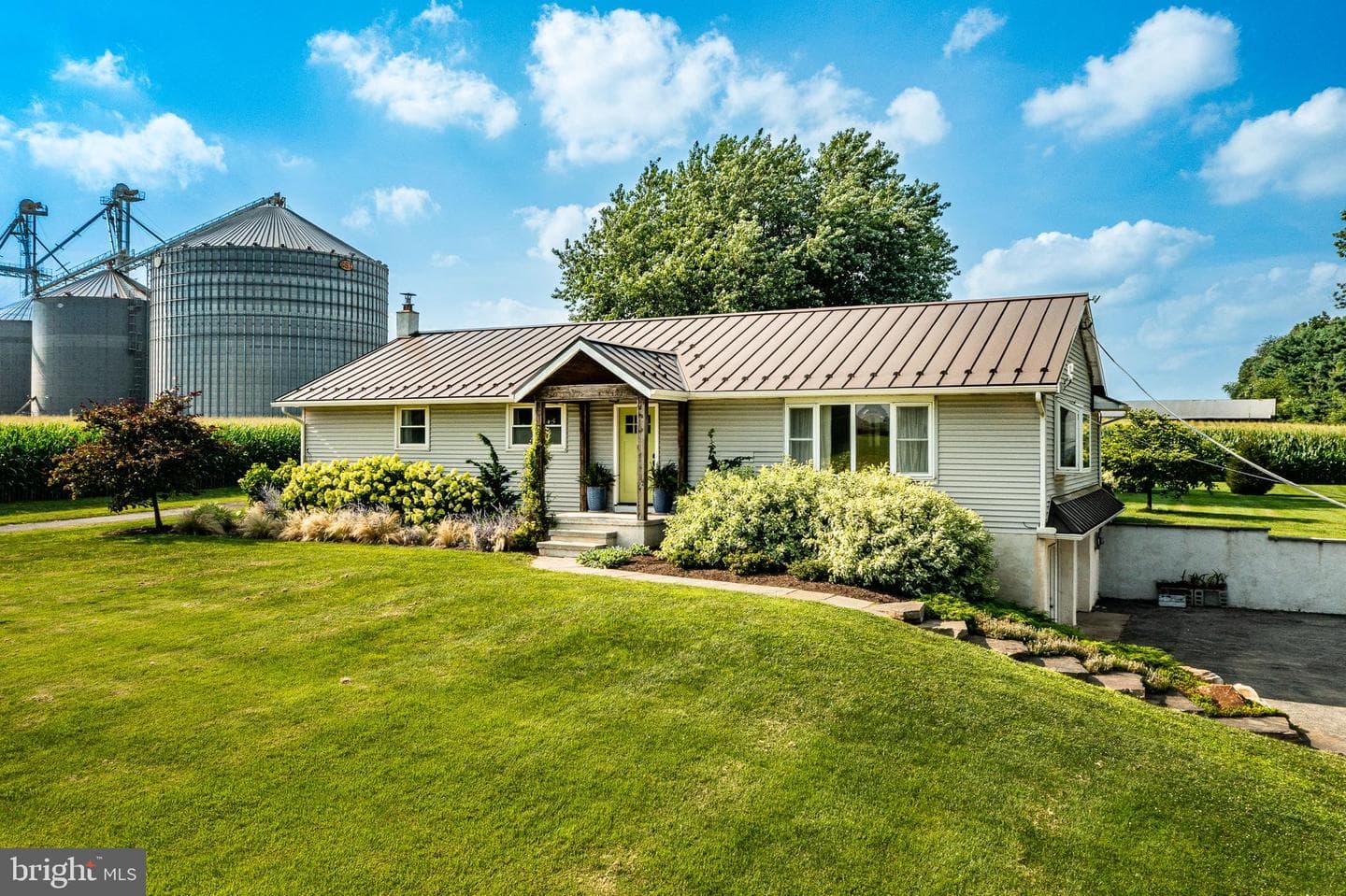 25 Freeman Road photo 5