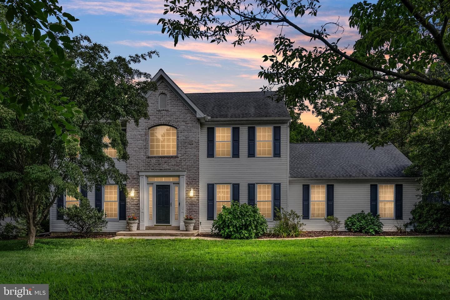 139 Hillside Lane photo 2