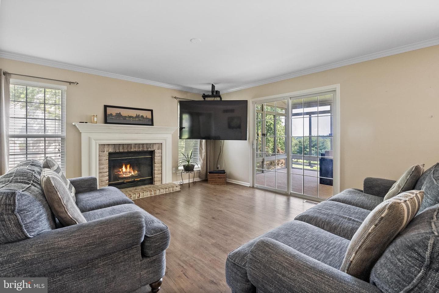 139 Hillside Lane photo 6