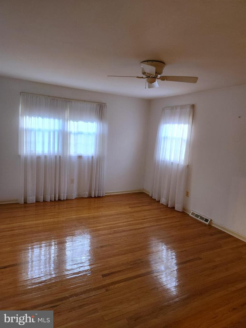 433 Barker Drive photo 32