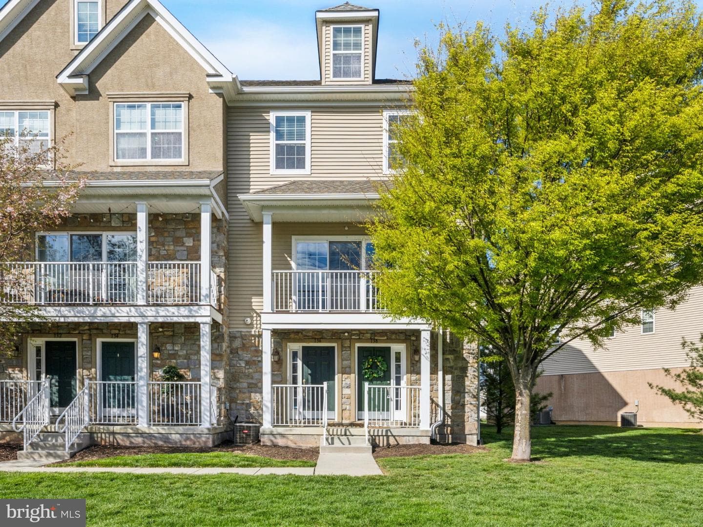 138 Justin Drive photo 1