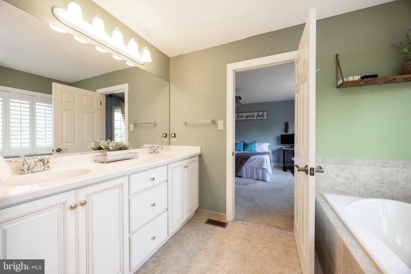 214 Windgate Drive photo 25